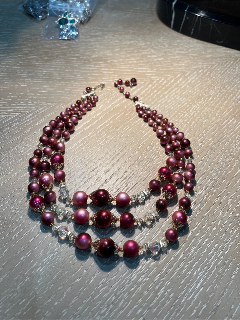 Vintage Elegant Multi-Strand Burgundy Pearl Necklace with Crystal Accents